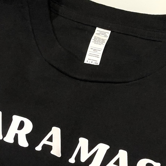 “Wear A Mask” / “I’ll Be Your Friend 6FT Away” Printed Black T-Shirt - UNISEX - Picture 4 of 7